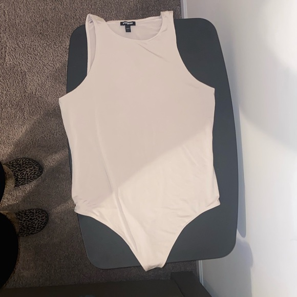 Express Body Contour Bodysuit  (set of 2) - Picture 2 of 7